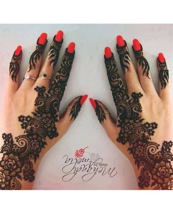 Decorative Creeper Formation Blending Into Back Hand Mehndi Design